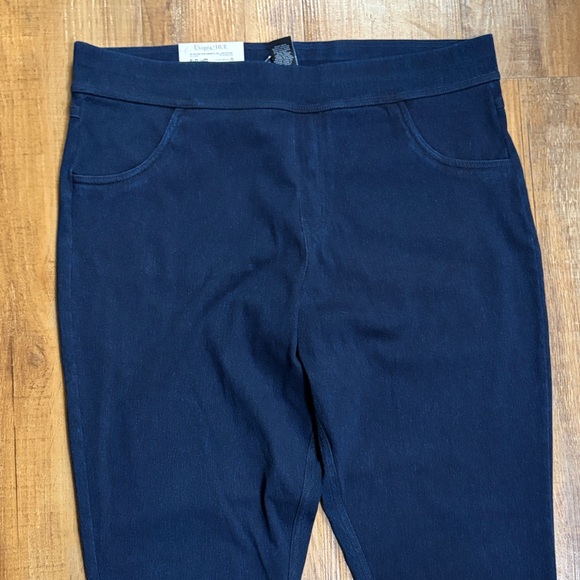 Hue dark wash denim leggings size XL - Picture 2 of 7